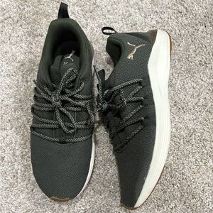 PUMA Prowl Alt Prem Mesh Forest Night/Metallic Bronze Sneaker Size 9